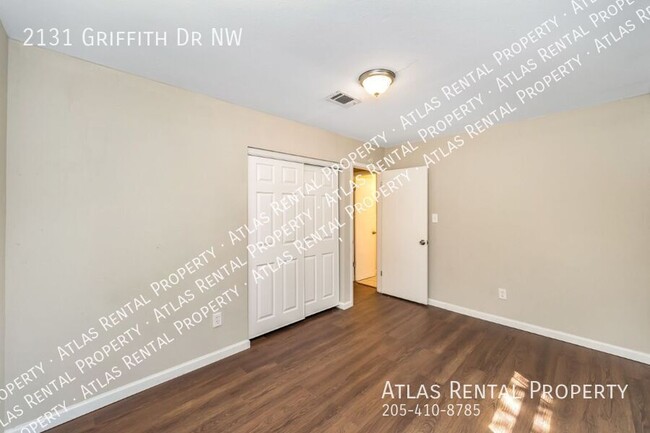 Building Photo - 2131 Griffith Dr NW