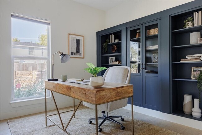 Building Photo - 1205 McKinley Ave