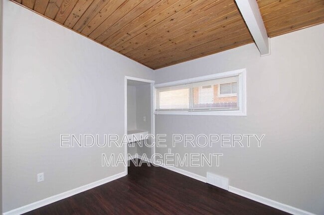 Building Photo - 3130 Balsamridge Dr