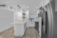 Building Photo - 110 Fontainebleau Blvd