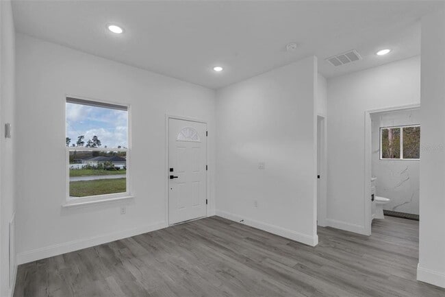 Building Photo - 2211 SW 153rd Pl Rd