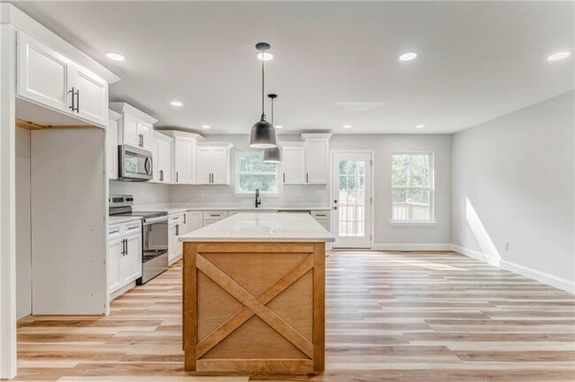 Building Photo - 22 Earls Way