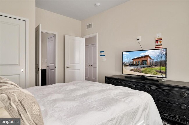 Building Photo - 3351 Pitch Pine Dr