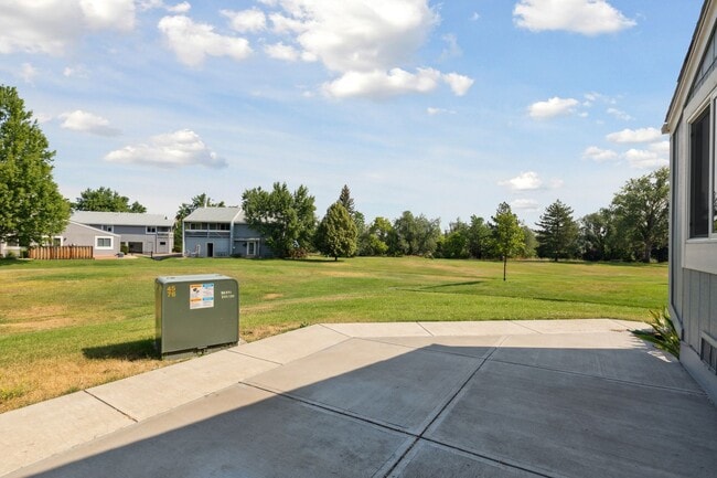 Building Photo - Fall 2026 Pre-Leasing!! Beautifully Renovated 3bed / 2bath in PRIME Boulder location with POOL !!!