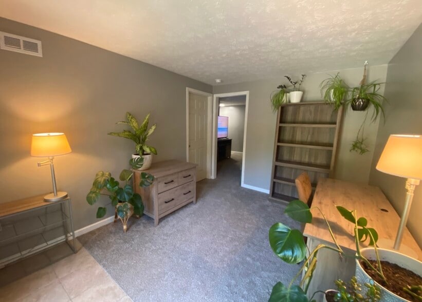 Lower level office space - 3123 Thornton St NW