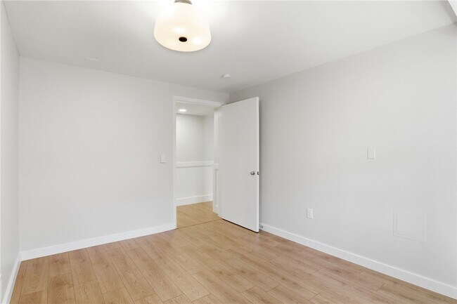 Building Photo - 1474 Marsh Rd