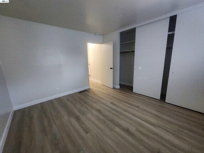 Building Photo - 1829 Rosetree Ct