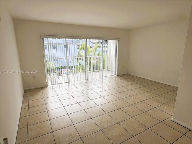 Building Photo - 7340 SW 82nd St
