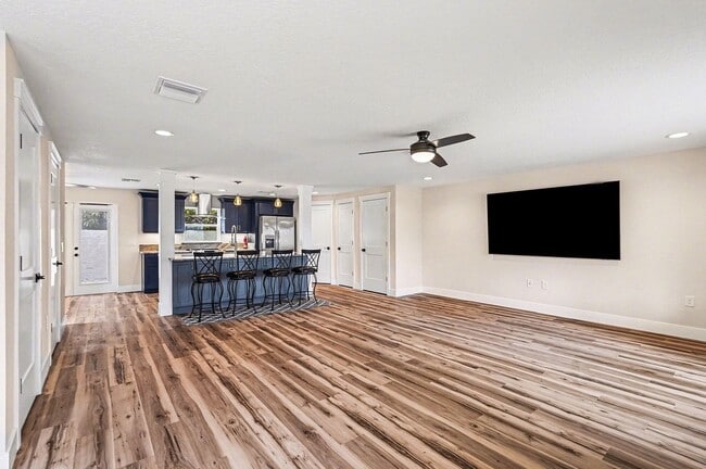 Building Photo - 1280 SR-A1A Unit D