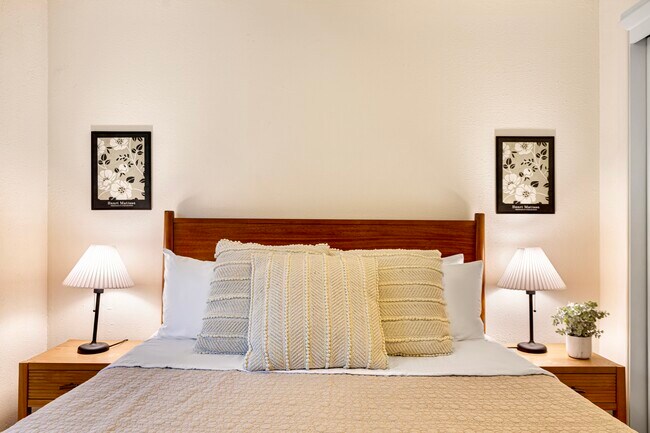 Building Photo - 11641 204th Ave NE