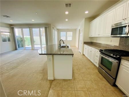 Building Photo - 3011 E Via Corvina