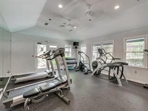 Building Photo - 1115 Summit N Dr