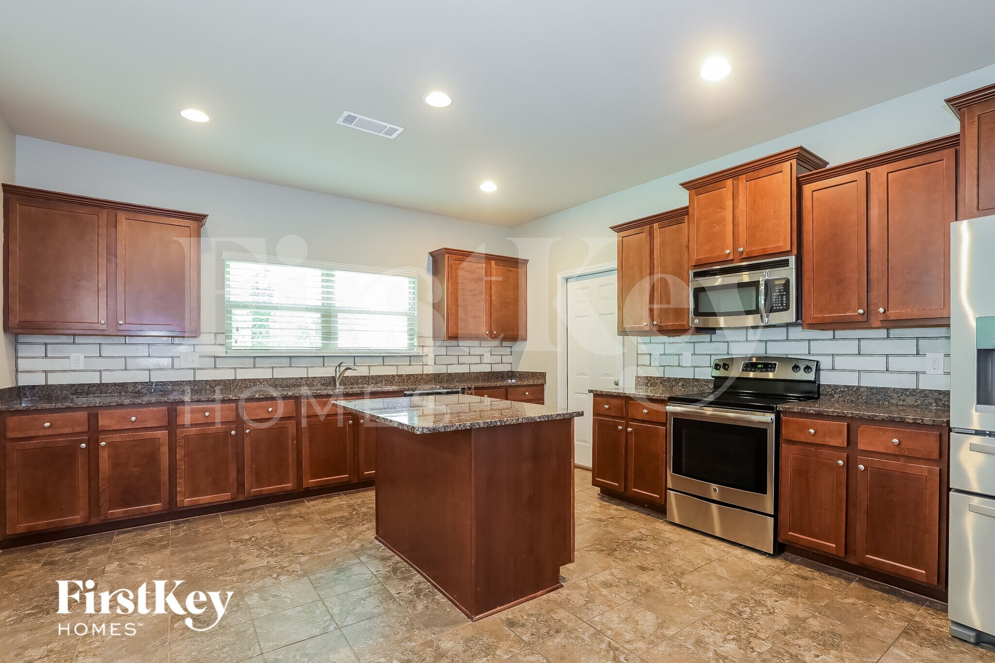 Building Photo - 1022 Yorkshire Dr