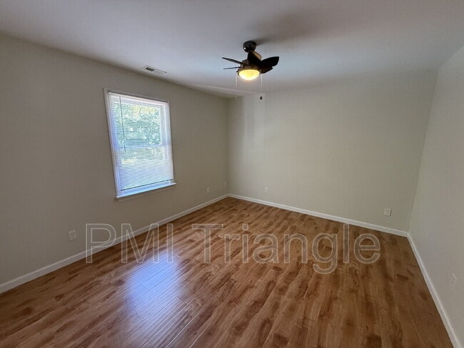 Building Photo - 4301 Ellinwood Dr