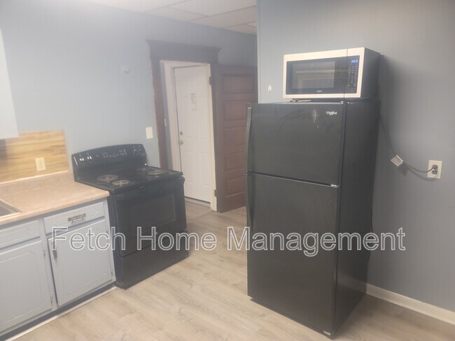 Building Photo - 19 S 19th St