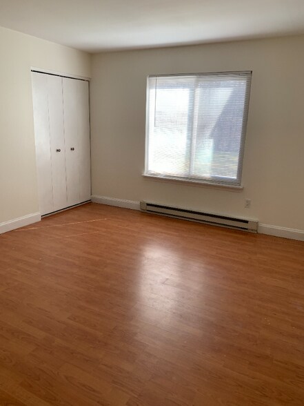 Building Photo - 101 Candlewood Dr