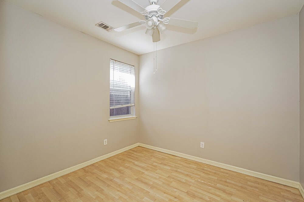 Building Photo - 3821 Willowick Cir