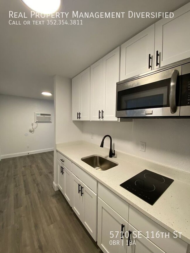 Building Photo - DONT MISS OUT ON THIS SWEET DEAL.  MOVE IN...