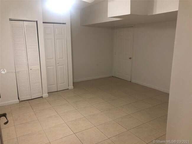 Building Photo - 4883 NW 109th Path