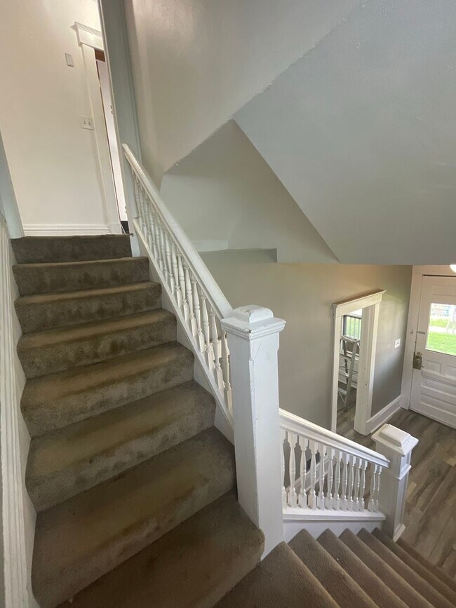 Building Photo - 841 E University Ave