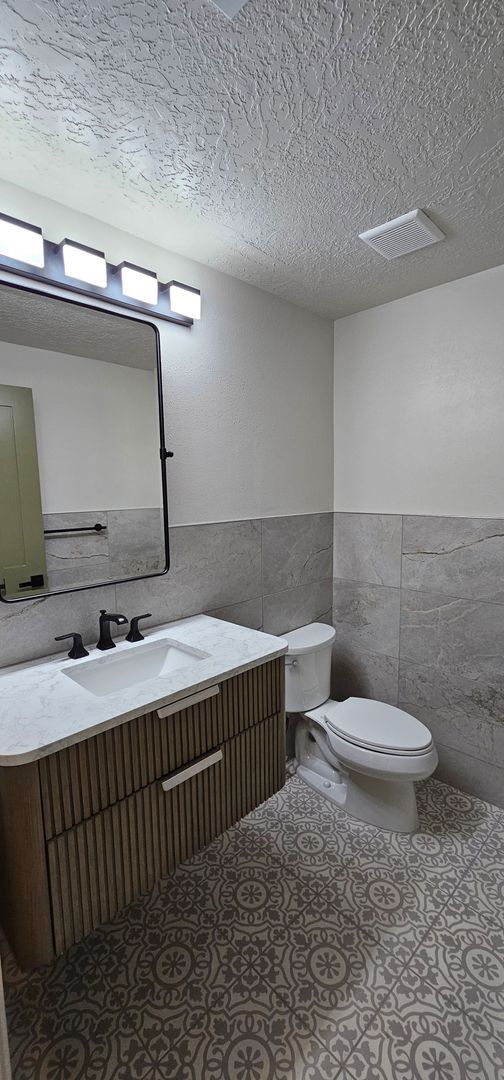 Building Photo - Available NOW!!!