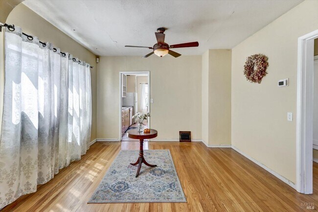 Building Photo - 1467 Ohio St