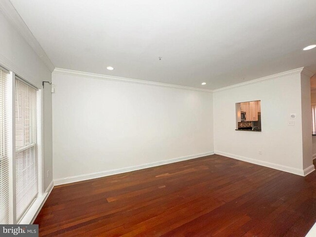 Building Photo - 12912 Marlton Center Dr