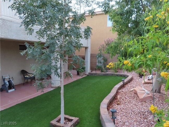 Building Photo - 4318 Via Dana Ave