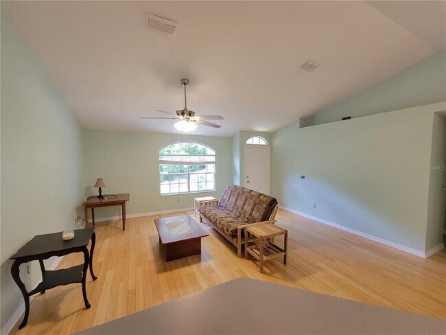 Building Photo - 2070 SW 42nd Ln