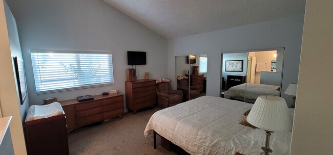 Building Photo - 2373 Dawn Way