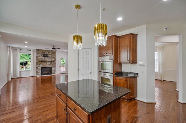 Building Photo - 3461 Eagle Ridge Dr