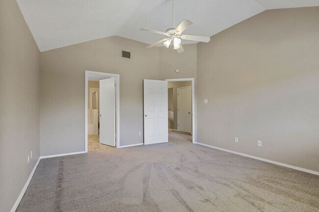 Building Photo - 4010 David Dr