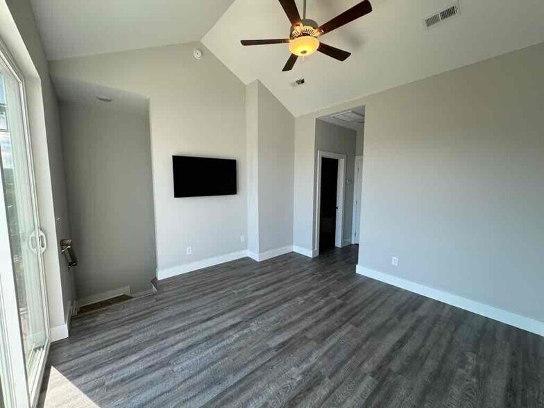 Building Photo - 1609 Fagan St