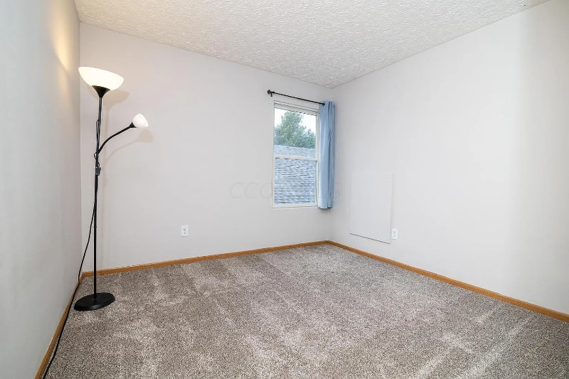 Building Photo - 1562 Sargas St