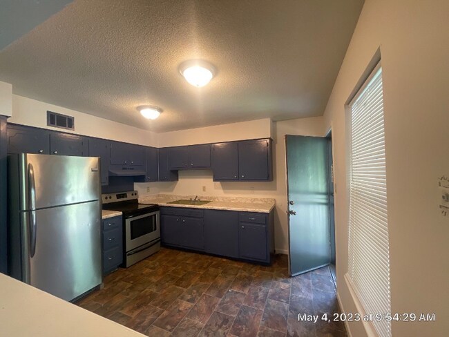 Building Photo - 336 S Dudley St