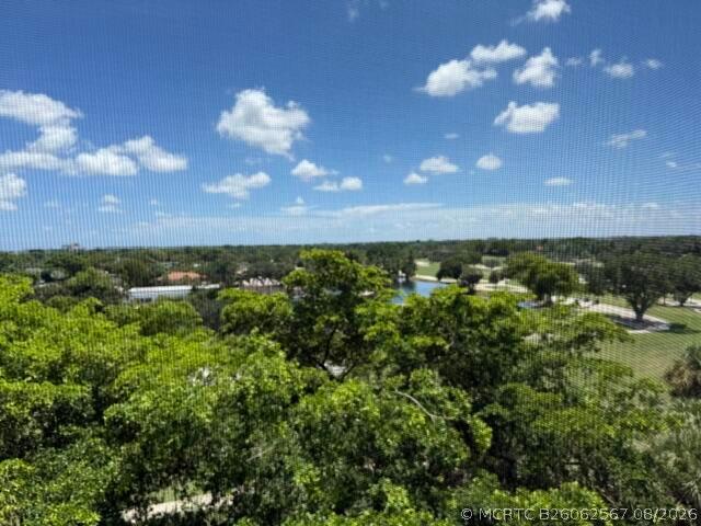 Building Photo - 250 Jacaranda Dr