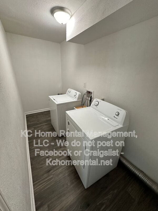 Building Photo - 3124 N 55th St