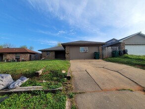 Building Photo - 4 Bedroom Rent to Own Home Available!