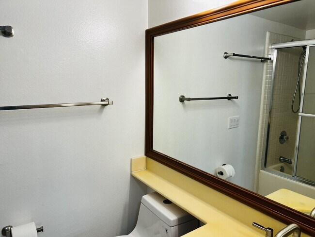 Building Photo - 6991 Ballena Way