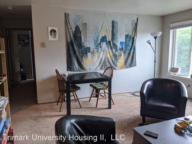 Building Photo - 5021 Brooklyn Ave NE