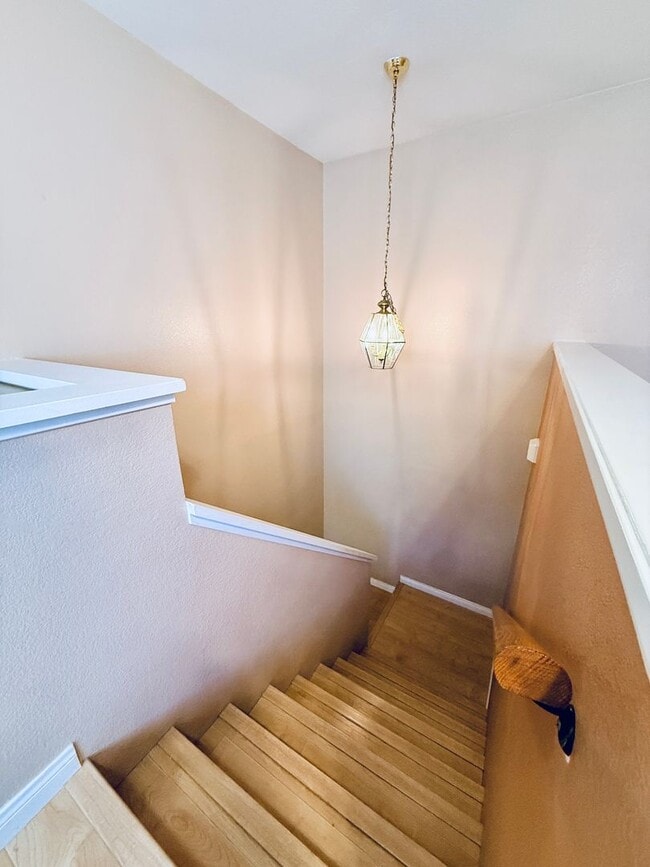 Building Photo - BEAUTIFUL 2 STORY TOWNHOME LOCATED IN THE SOUTHWEST!