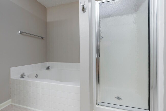 Building Photo - 2021 Allegheny Way