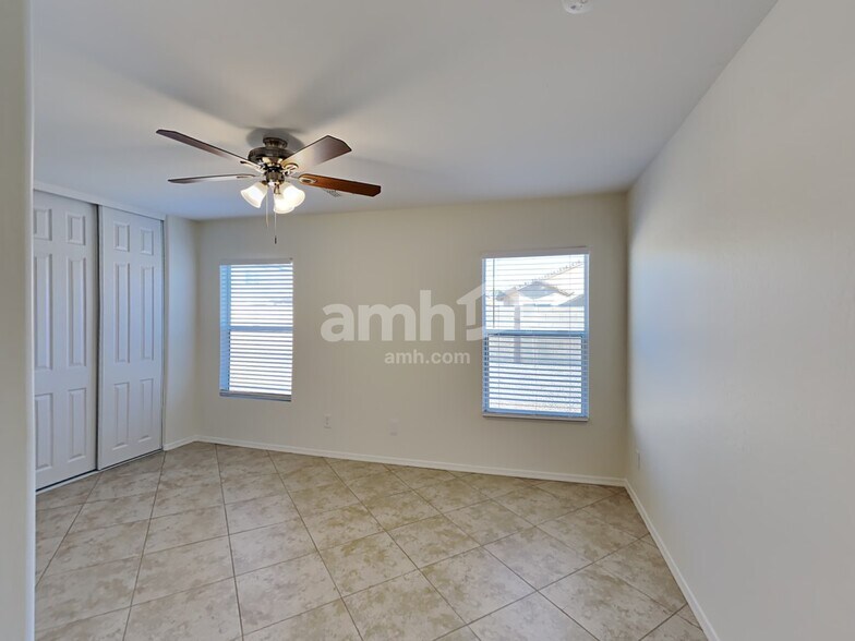 Building Photo - 4639 E Pinto Valley Rd