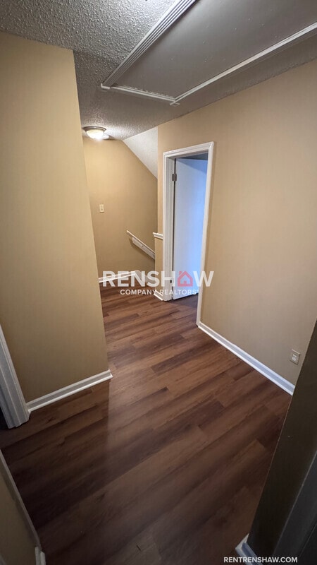 Building Photo - 3363 Coachouse Cove
