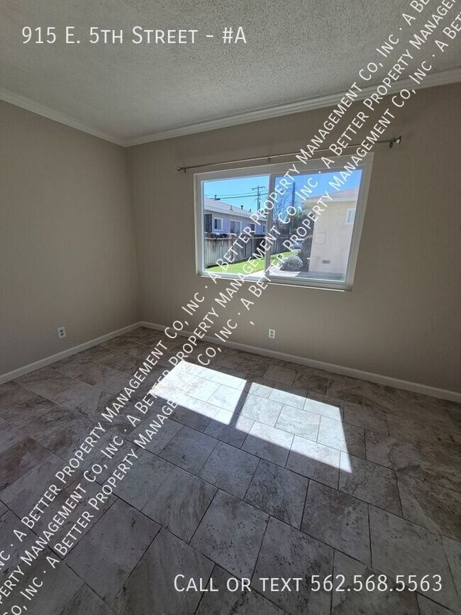 Building Photo - 915 E 5th St