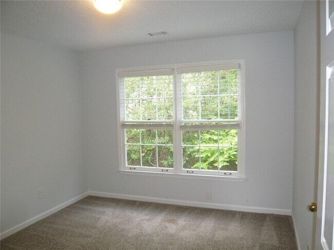 Building Photo - 10970 Egmont Dr