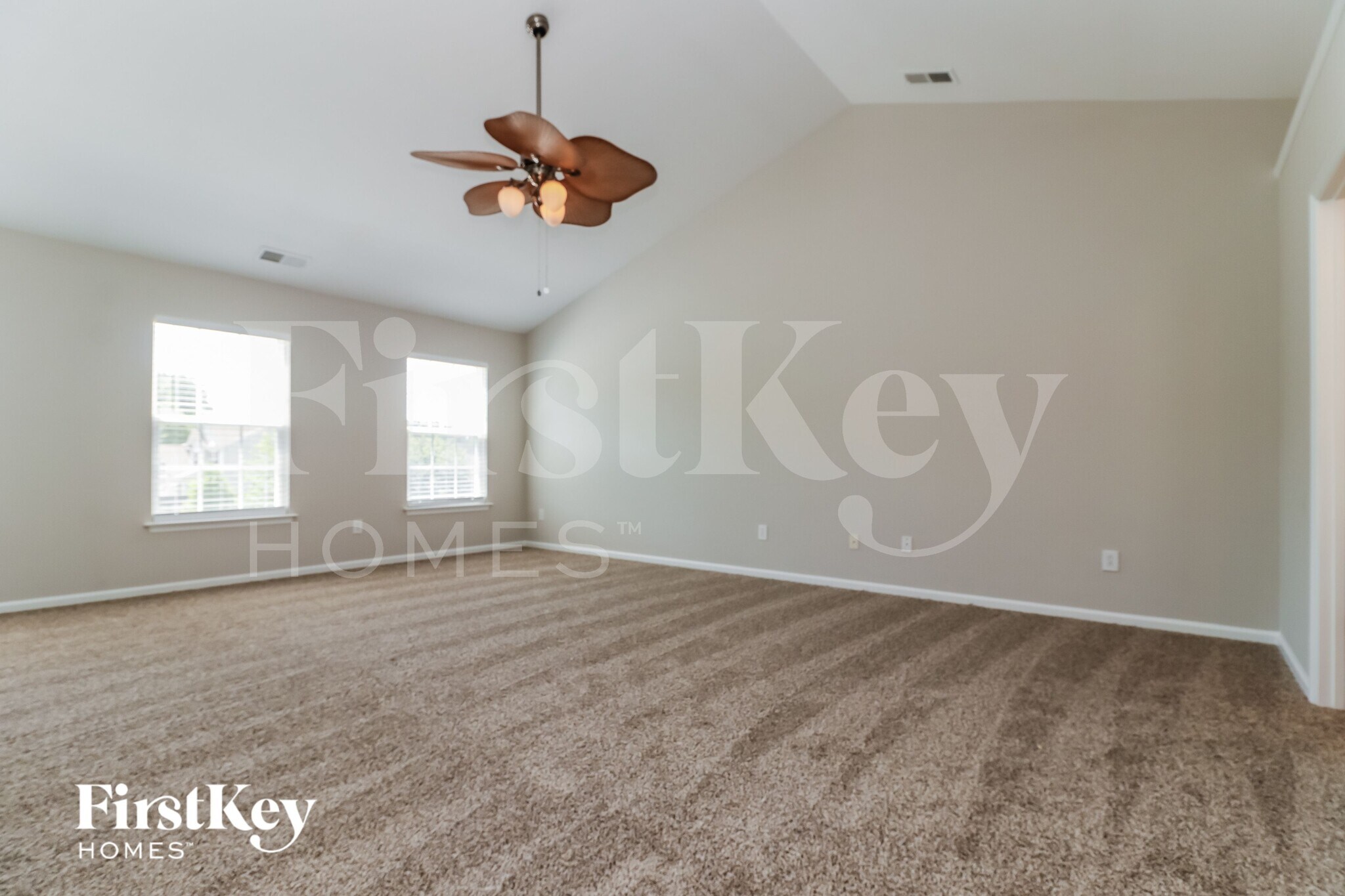 Building Photo - 619 English Oak Cir