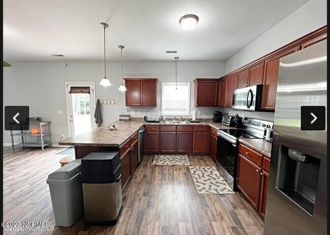 Building Photo - 204 Prism Ct