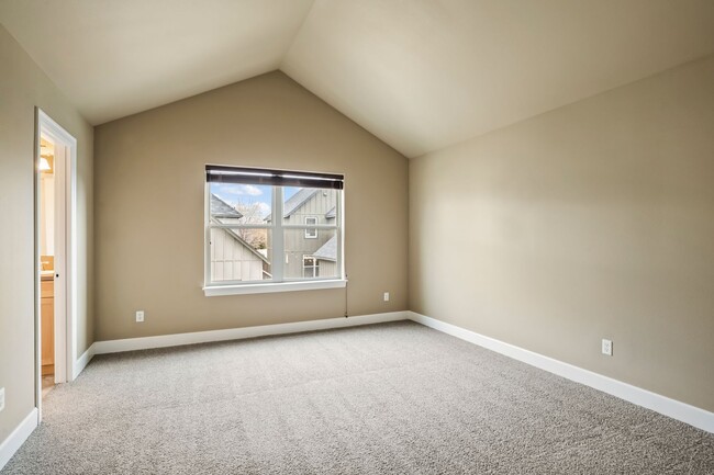Building Photo - Spacious 4-Bedroom Home with New Paint & Carpet, Fenced Yard