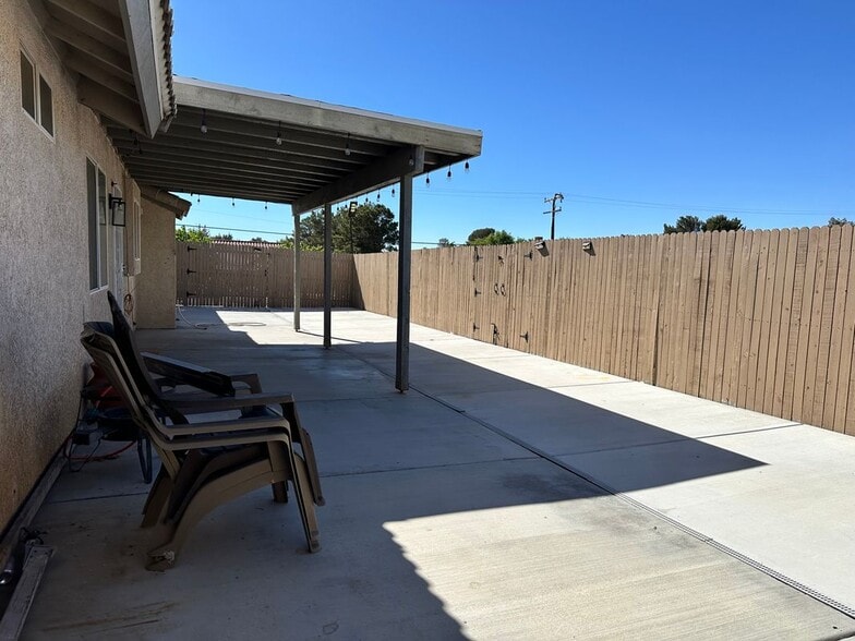 Building Photo - 16716 Kayuga St